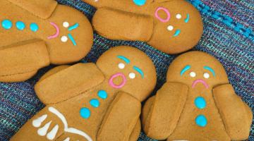 Gingerbread cookies with shocked faces