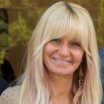 A photo of nurse Kristen Esson of South Shore Medical Center