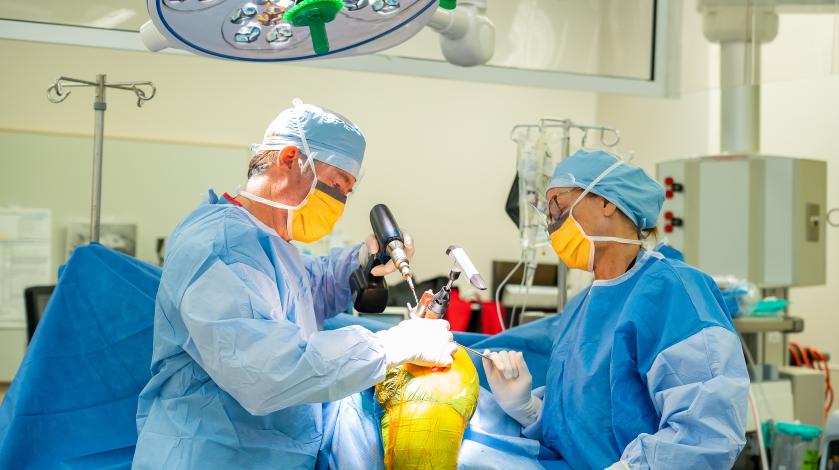 knee replacement